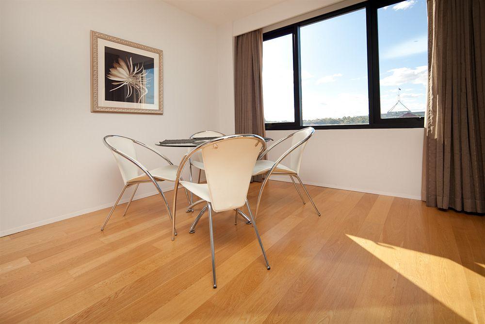 Lj Hooker Manuka Prestige Accommodation Canberra Eksteriør billede